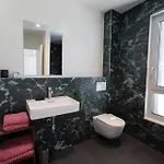 Cypress House - Near The Супетар